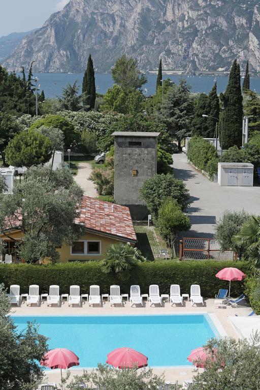 Hotel Villa Verde Torbole Sul Garda Exterior foto